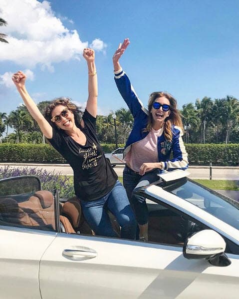 Tras esa plática que mantuvo con Yolanda, Lili trata de estar con su amiga cada cumpleaños. Recuerda con nostalgia el primer cumpleaños de Thalía sin su madre: "Yo me le aparezco cuando ella cumplió 40 y Thalía estaba tirada en una cama. Tommy me abrió la puerta casi llorando y me dijo: 'Yo no puedo creer que tú has hecho esto Lili, que tú has venido para acá'. La sacó de la cama, ella estaba llorando. No sé cómo ella salió de esto. Ese cumpleaños me marcó y todos los cumpleaños de ella he querido sorprenderla y estar con ella. Y ella hace lo mismo", contó para la revista.
<br>