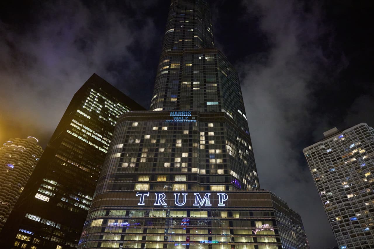 El propósito principal de Project 2025 es desarrollar una estrategia integral para implementar rápidamente políticas conservadoras desde el primer día de la administración.
<br>
<br>Esto incluye la identificación de personas para ocupar cargos clave en el gobierno, la formulación de políticas en áreas como la economía, la inmigración, la seguridad nacional, y el sistema judicial, y la preparación para desmantelar regulaciones y políticas implementadas por administraciones anteriores, particularmente las que fueron establecidas durante la presidencia de Joe Biden.