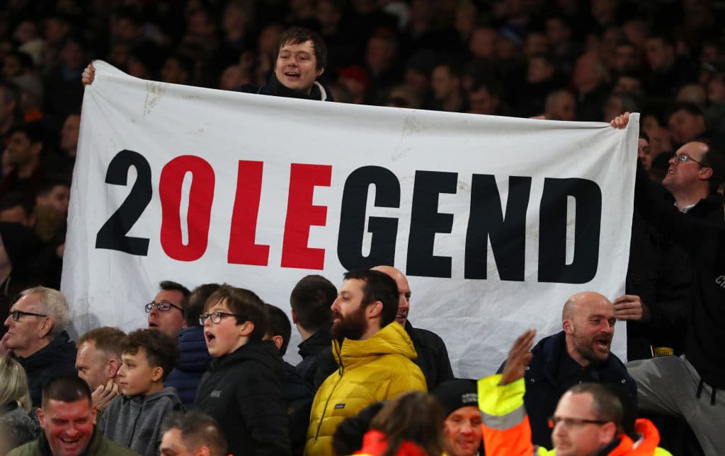 Solskjaer está en un punto alto de admiración por parte de los fanáticos del Manchester United, desde aquel doblete en la final de Champions en el Camp Nou y ahora con su buena racha.