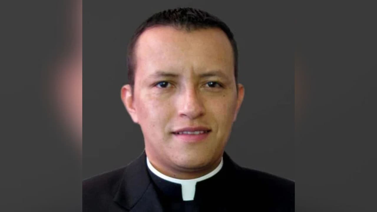 Confirman que sacerdote colombiano murió por suicidio: luchaba con problemas de salud mental