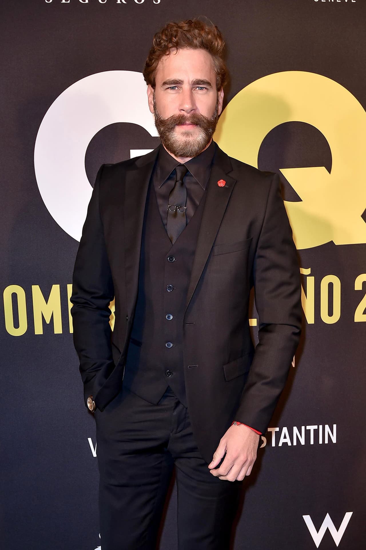 Se trató de una imagen que le hicieron llegar algunos de sus amigos en alusión al doble contagio que presenta.