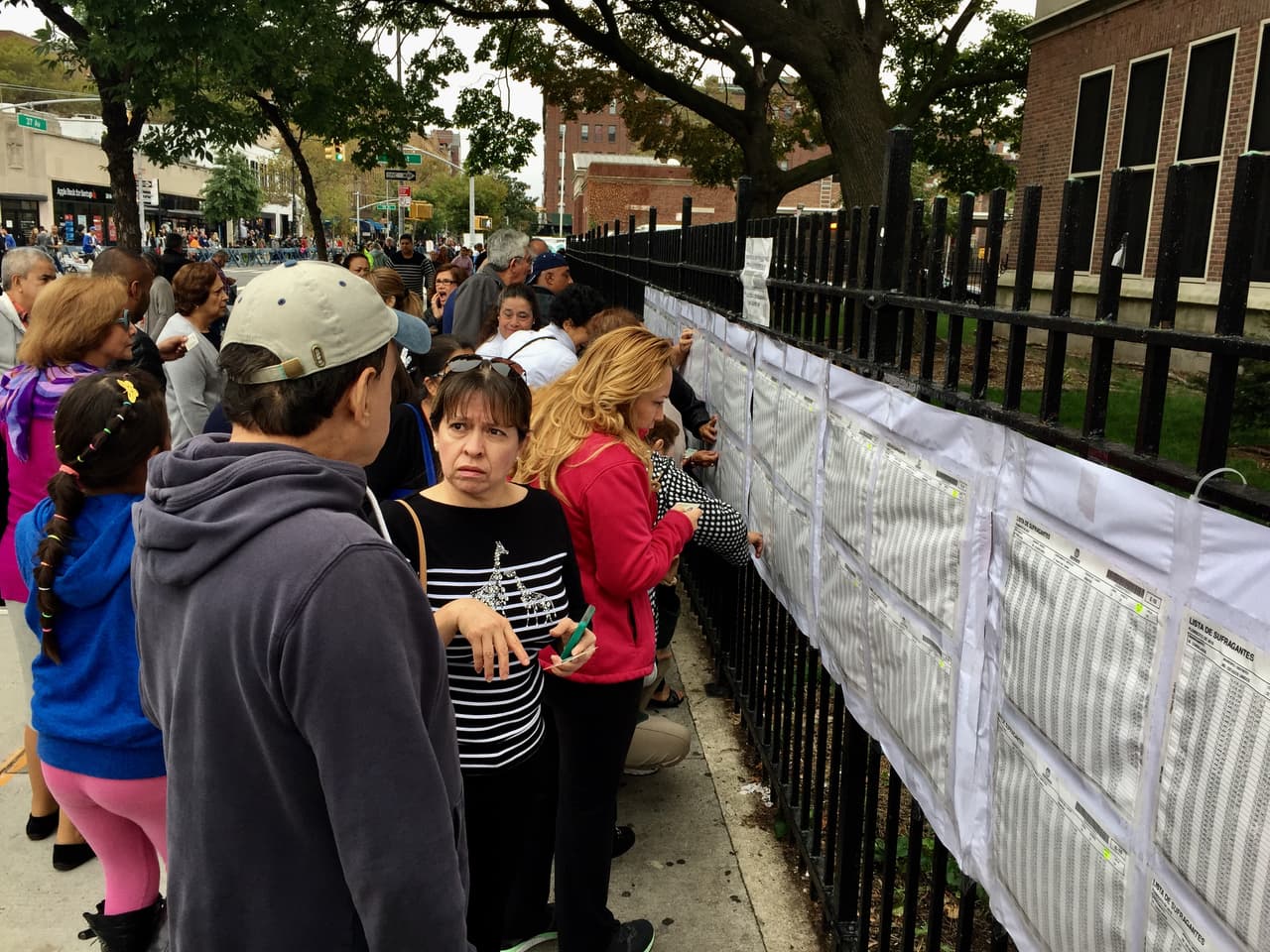 Los colombianos extendieron a las calles de Nueva York el debate por el acuerdo de paz