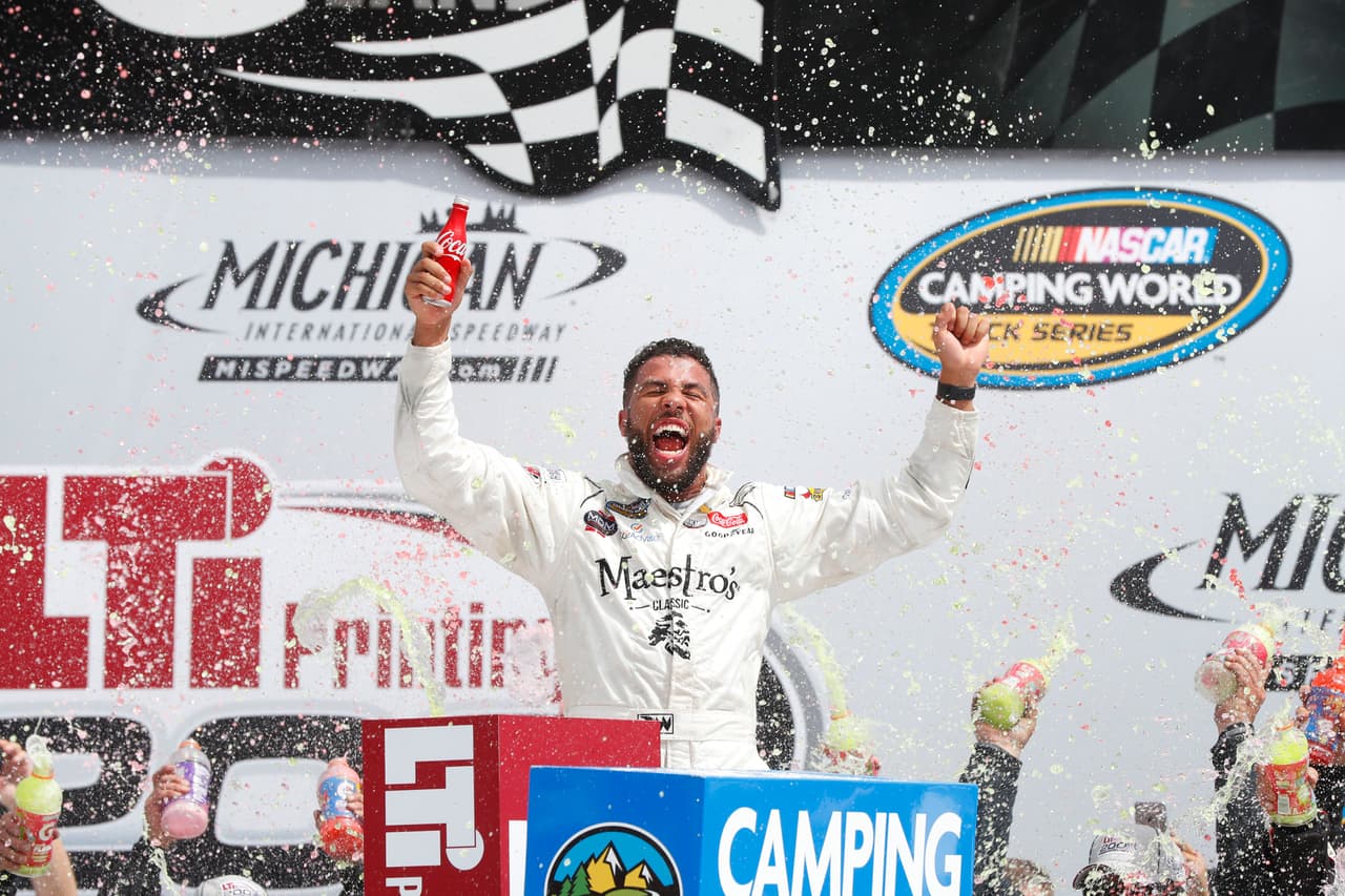 El deporte se va recuperando, el fin de semana hay golf y NASCAR