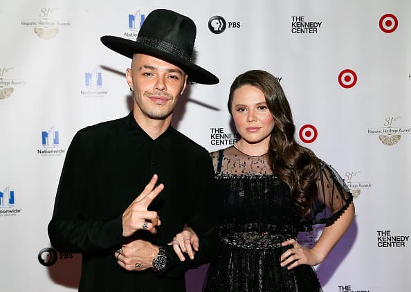 Para celebrar el Día de Acción de Gracias, el músico Jesse Huerta, del dueto Jesse & Joy, publicó en Instagram
<b><a href="https://www.instagram.com/p/B5bNQOqpRbW/" target="_blank">varias fotografías</a></b> al lado de su familia. También otra con su sobrina Noah.