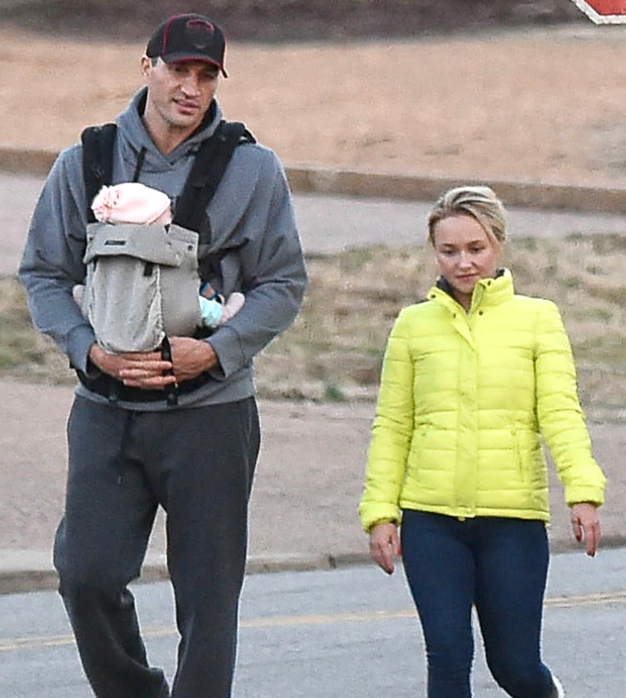 Ojalá pronto la encuentre y regrese a casa con su familia.