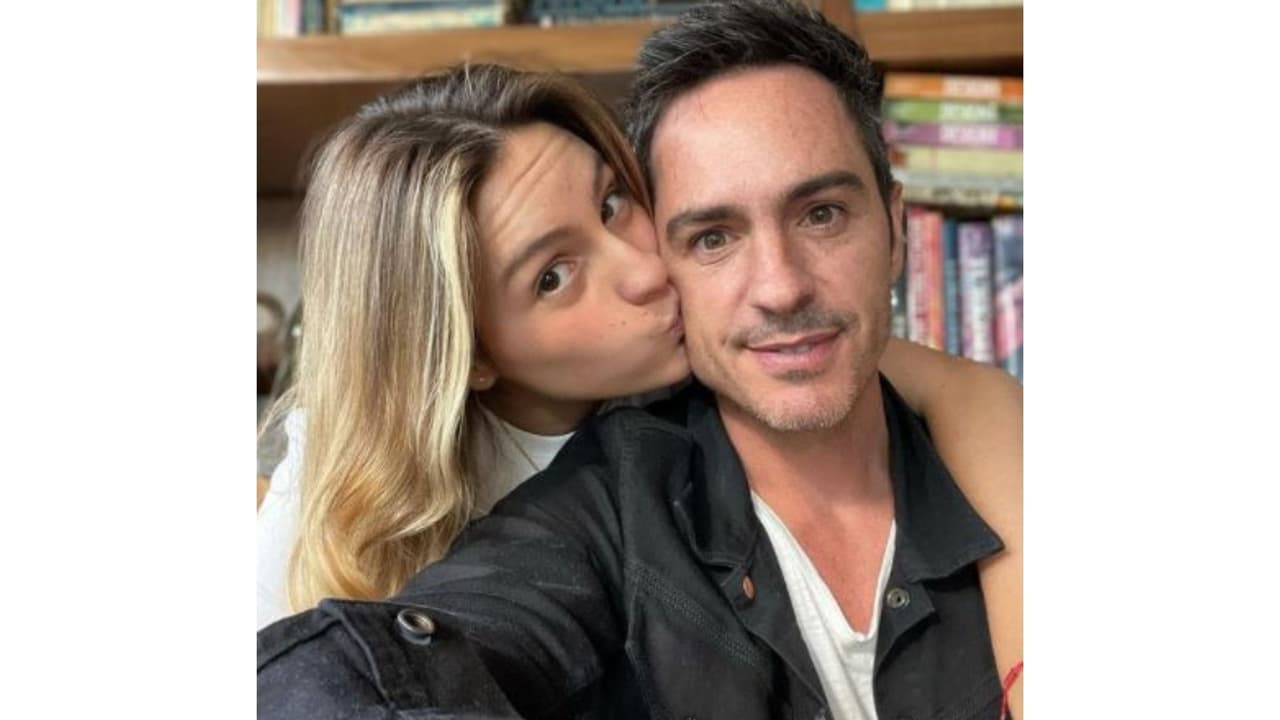 Mauricio Ochmann y su hija