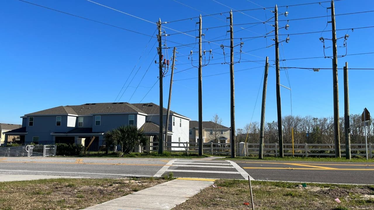 En estado crítico una estudiante de 15 años atropellada cuando iba a la escuela en el condado Polk