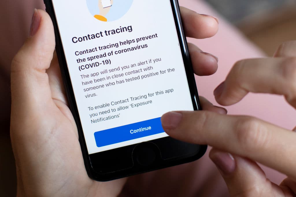 Así funciona la nueva app de rastreo de contactos para ayudar a detectar el covid-19 en California