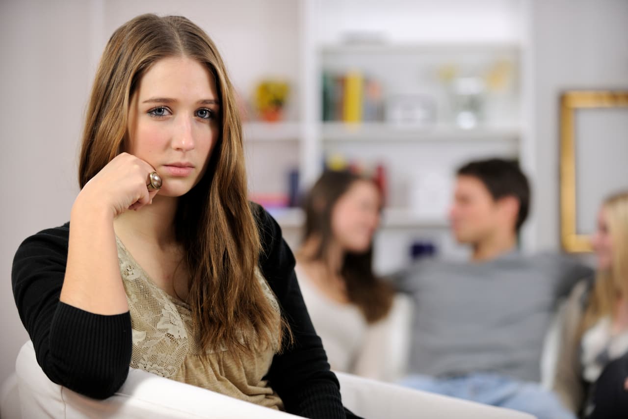 Debido a la acción de Marte retrógrado estás muy susceptible y podrías romper una relación de amistad, sentimental o de trabajo al dejarte llevar por una falsa sensación de inseguridad, un chisme, una idea errónea o una circunstancia confusa que procede de apariencias engañosas.