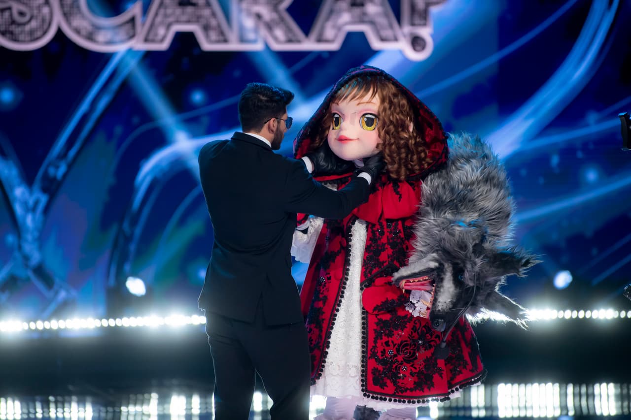 Caperuza no actuó sola, pues estuvo acompañada de un lobo sobre su espalda; sin embargo, eso no fue suficiente para mantener su lugar en la competencia.