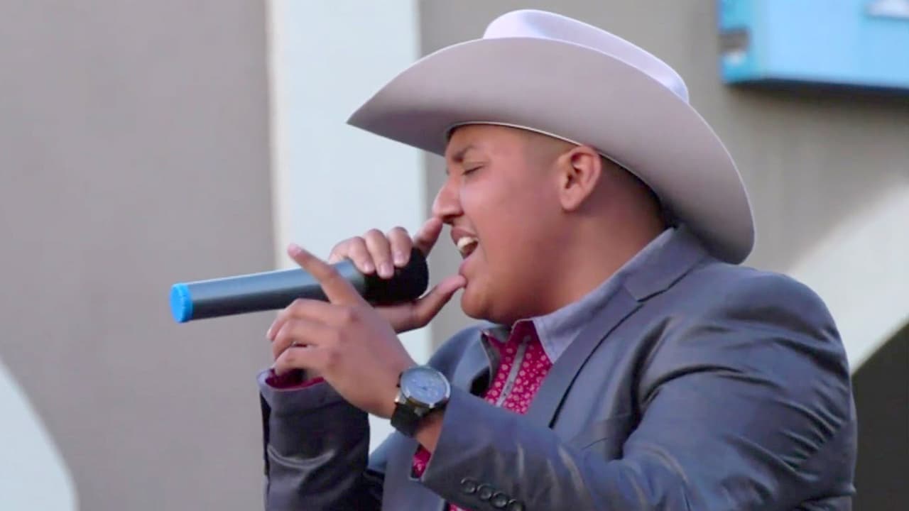 Así fue la transformación de Gio Bravo, el primer cantante grupero transgénero