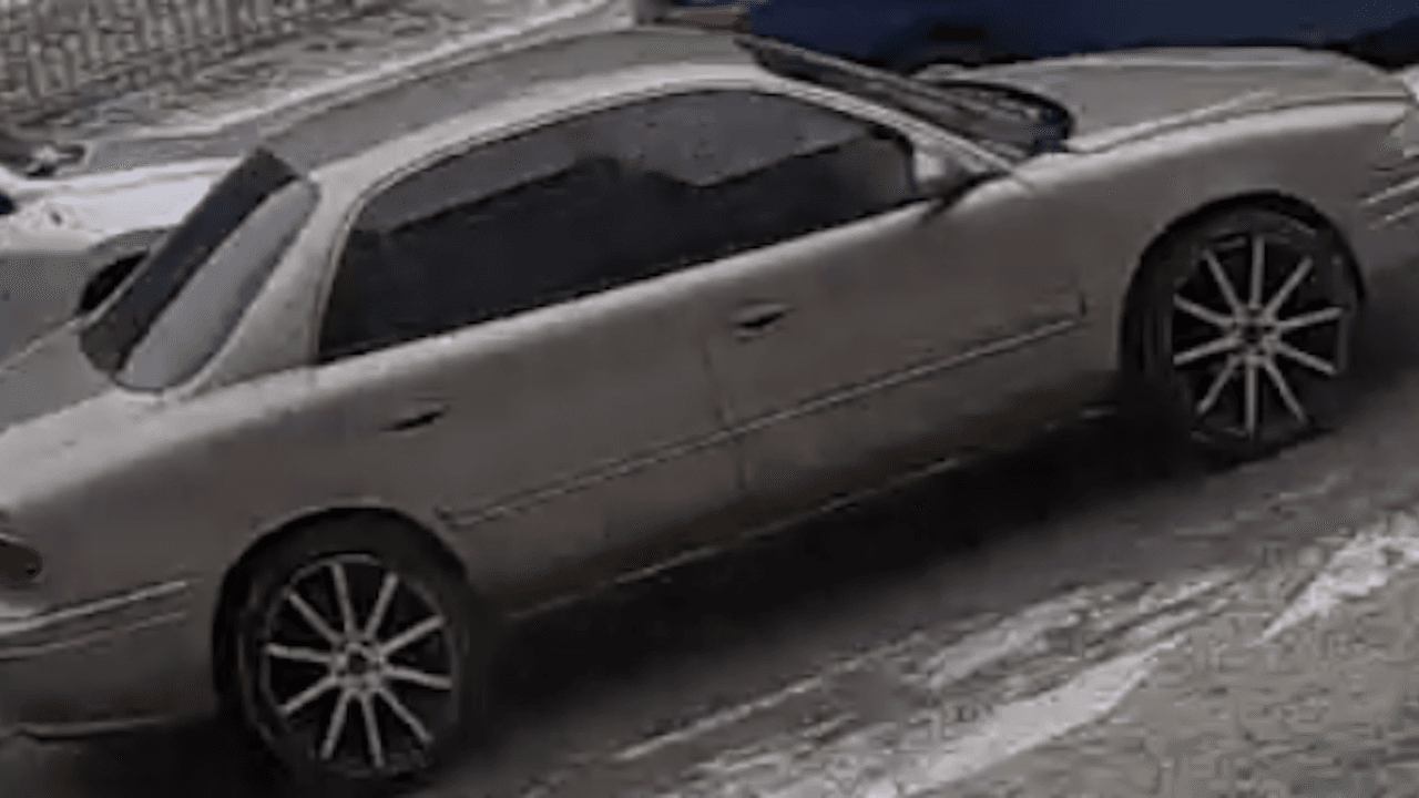 Un hombre es buscado por exponerse y tocarse en público frente a dos mujeres