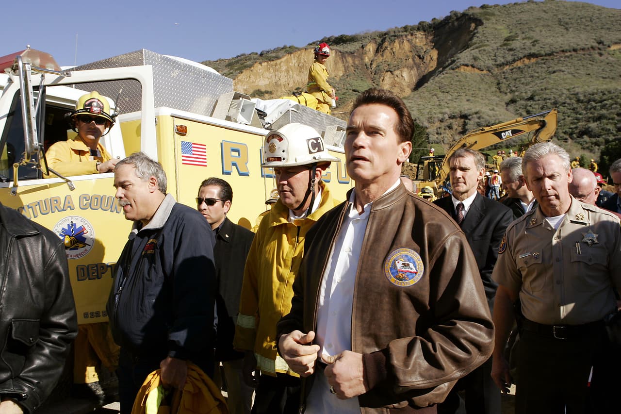 Diez personas perdieron la vida -entre ellas 3 niños- en enero de 2005 en La Conchita, California, debido a un deslave que sepultó varias casas tras unas fuertes lluvias.