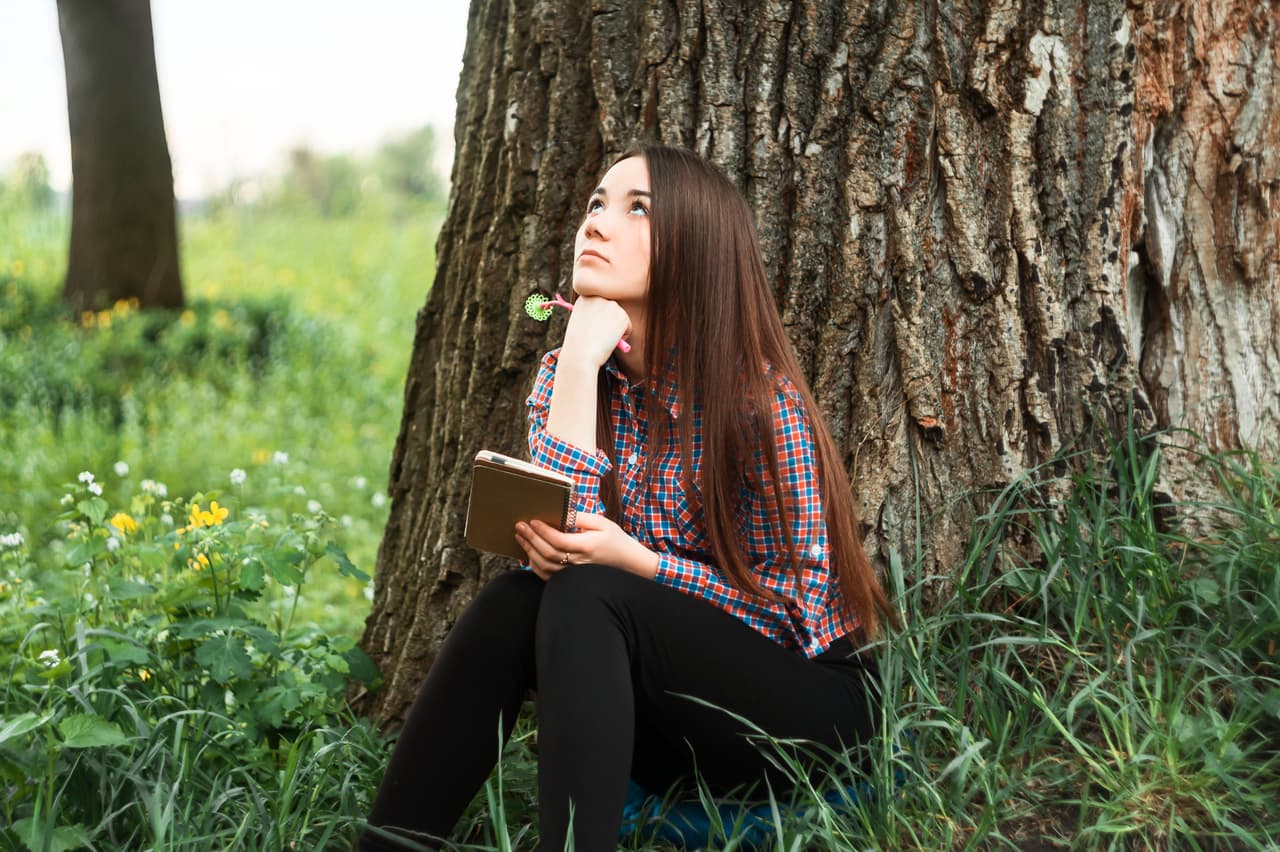 <b><u>Mercurio en Piscis y su efecto en los signos del elemento agua</u></b>
<br>
<b>(Cáncer, Escorpión y Piscis)</b>
<br>No es difícil imaginarnos el efecto de Mercurio en un signo de agua como Piscis y todo nuestro ser interno se vuelve poesía y encanto, reflexión y belleza. 
<br>