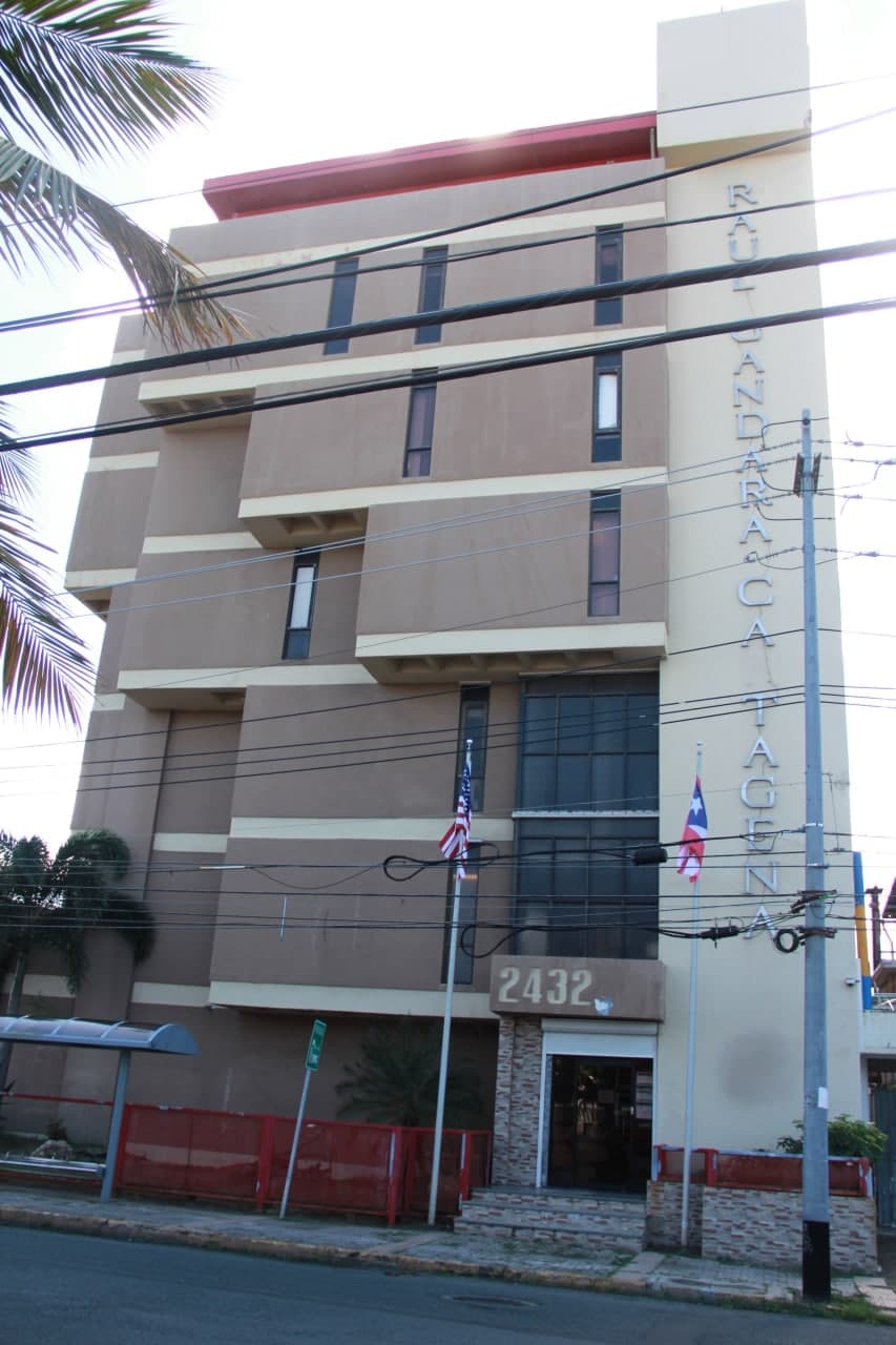 El Secretario explicó que cerca de una veintena de empleados se reportará a las oficinas centrales del DSP, donde hay espacio disponible para que ejerzan sus funciones.