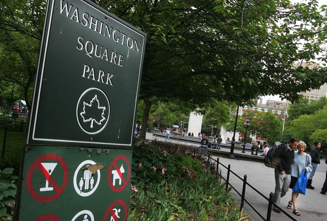 Washington Square Park cerrará temprano debido a un aumento de actividad delictiva