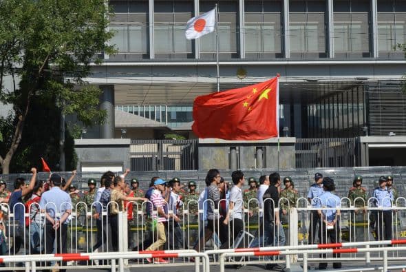 El conflicto diplomático entre China y Japón por la pertenencia de ocho islas podría traer graves consecuencias comerciales, señalaron expertos.