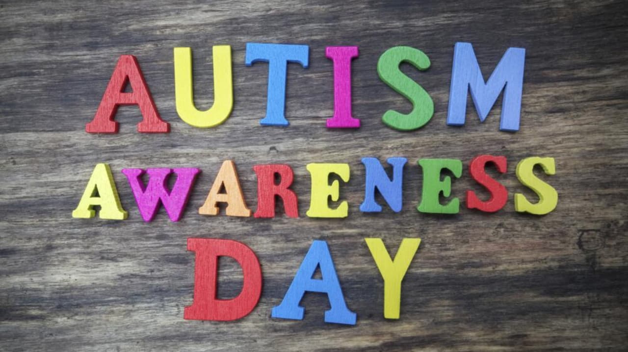 Madre hispana explica qué fue lo más difícil de procesar cuando se enteró que su hijo tenía autismo