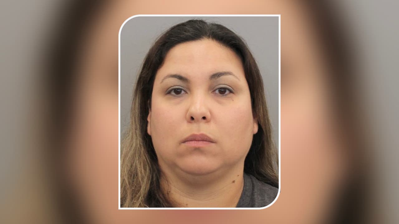 Acusan a esta maestra de golpear a un alumno de 6 años que sufre discapacidad intelectual