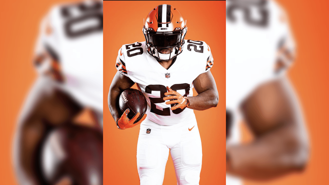 Así luce la nueva imagen de los Browns, con algunos ajustes en las combinaciones y cambio de tipografía de los números.