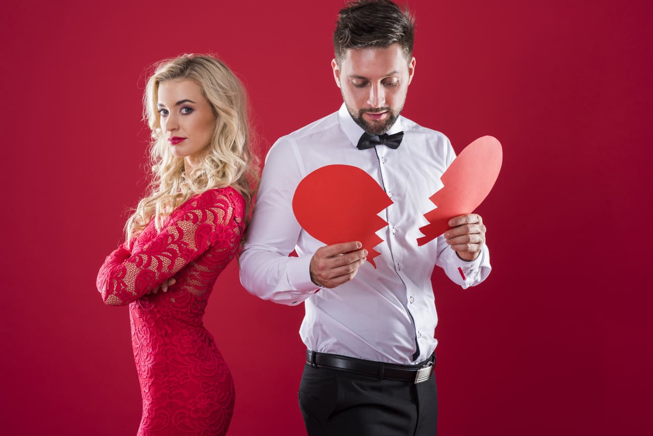 En ese sentido los llamados “amores imposibles” más bien son “relaciones difíciles” sin embargo, siempre podemos trabajar los puntos álgidos y disfrutar de lo que la vida nos regala a cada instante.