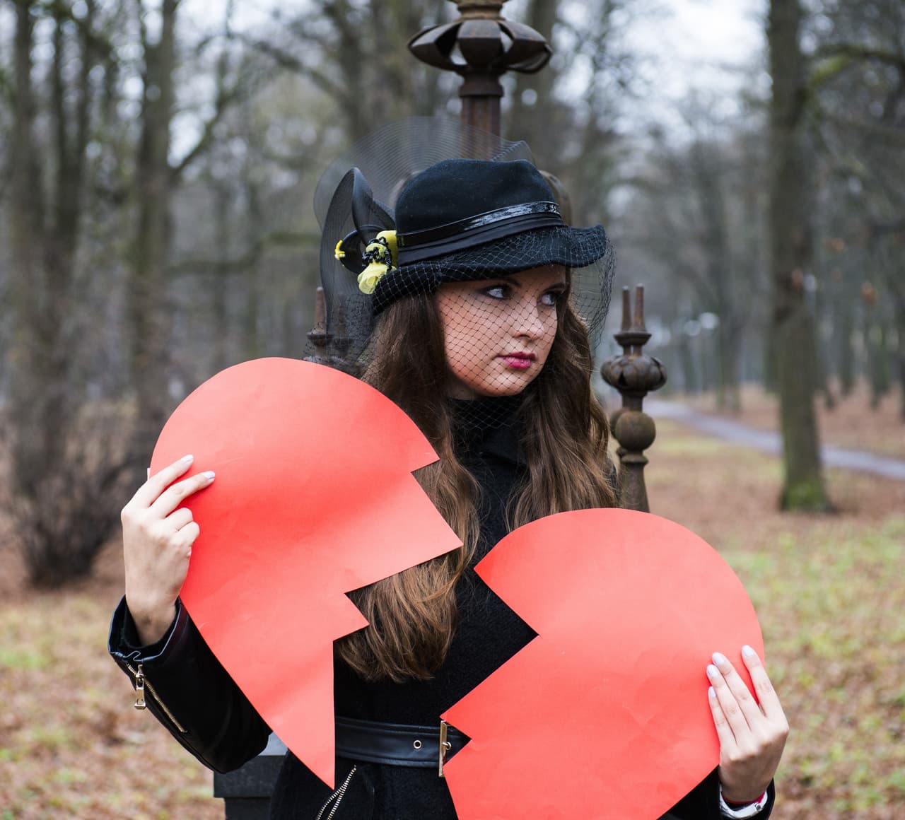 Para comenzar, esa sensación en el pecho se asemeja a una pequeña quemadura en la piel.