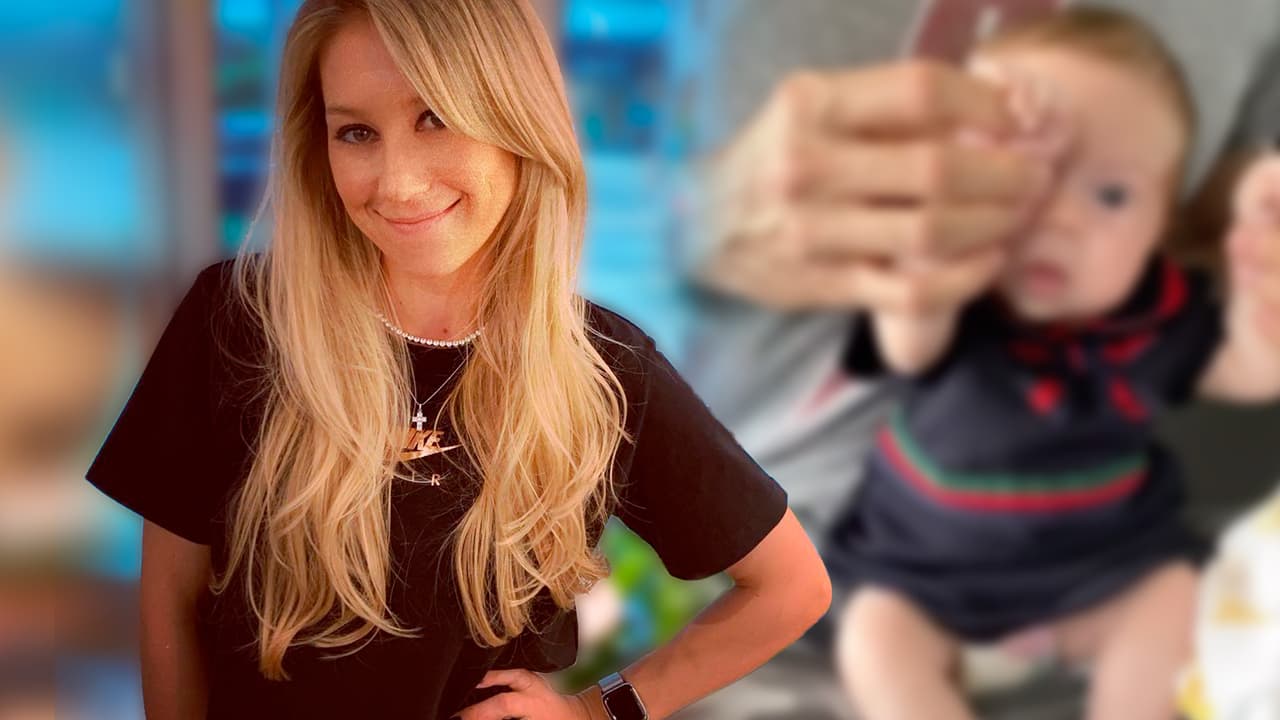 Anna Kournikova reaparece con su Masha en brazos, un día después de que Enrique Iglesias presumiera a la bebé