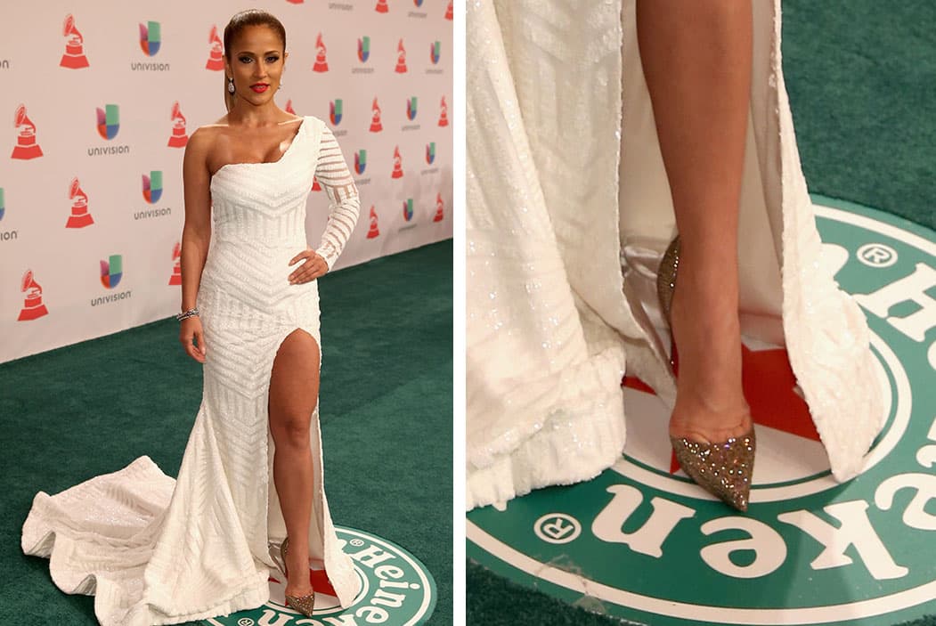 Jacquie Guerrido también caminó por la alfombra de Latin GRAMMY 2014 con estos zapatos stiletto heel dorados.