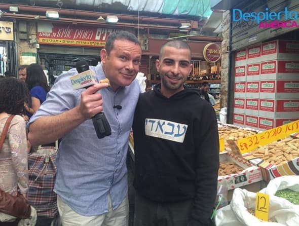 Aunque lo intentó, Alan Tacher no pudo regatearle ni sacarle rebaja a este caballero.