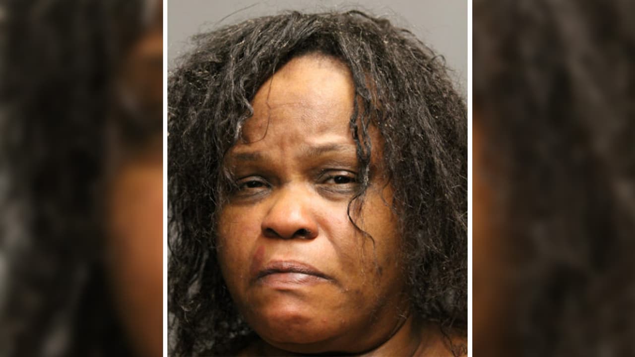 Suspenden a dos trabajadores de DCFS tras muerte de Amaria Osby