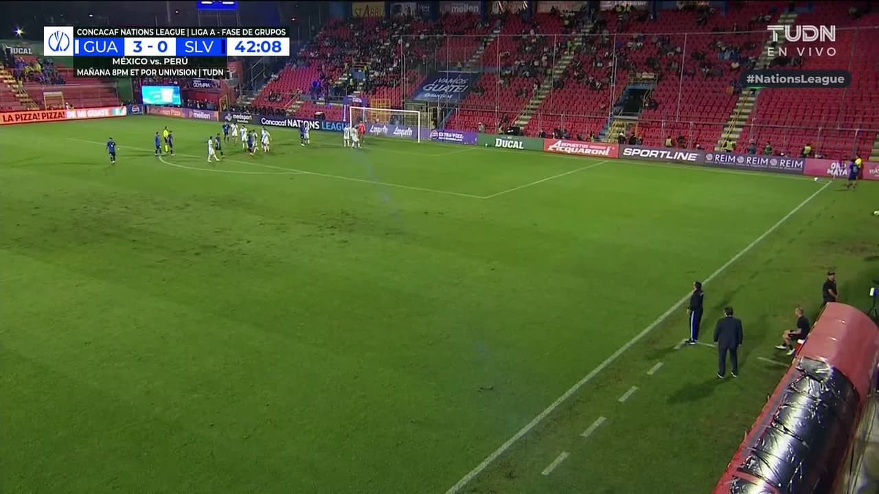 ¡TIRO ATAJADO! disparo por Óscar Santis.