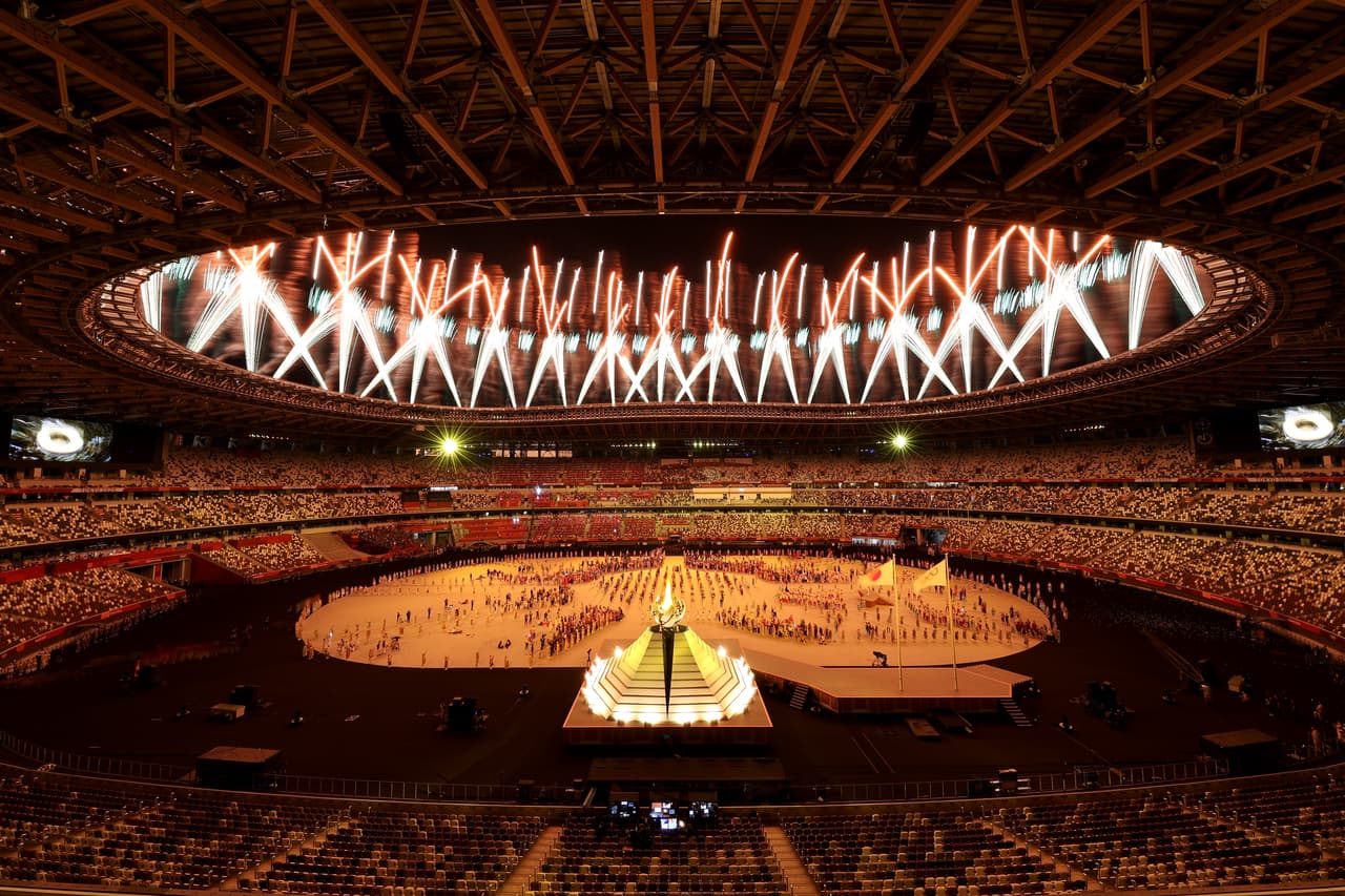 Así lució el estadio olímpico a punto de iniciar el encendido del pebetero olímpico.