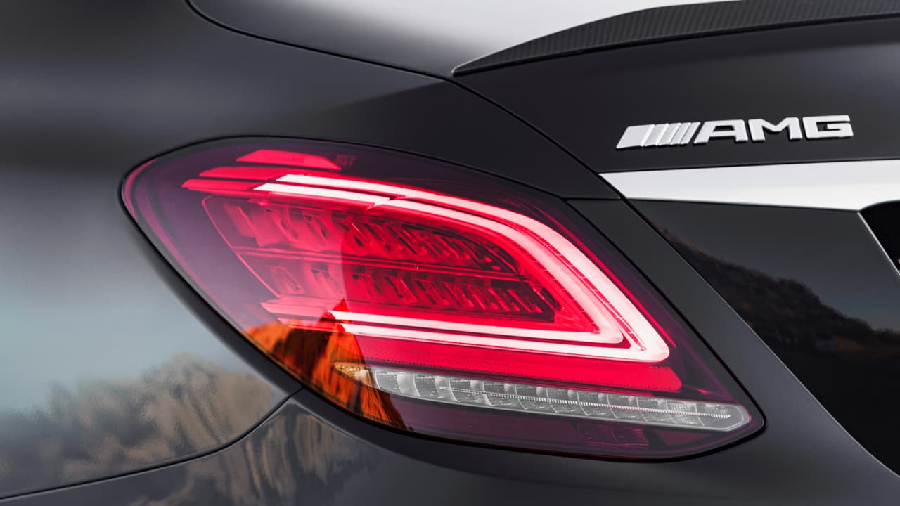 Los elementos lumínicos de las ópticas traseras en forma de C (invertida para el lado izquierdo) son nuevos para 2019.