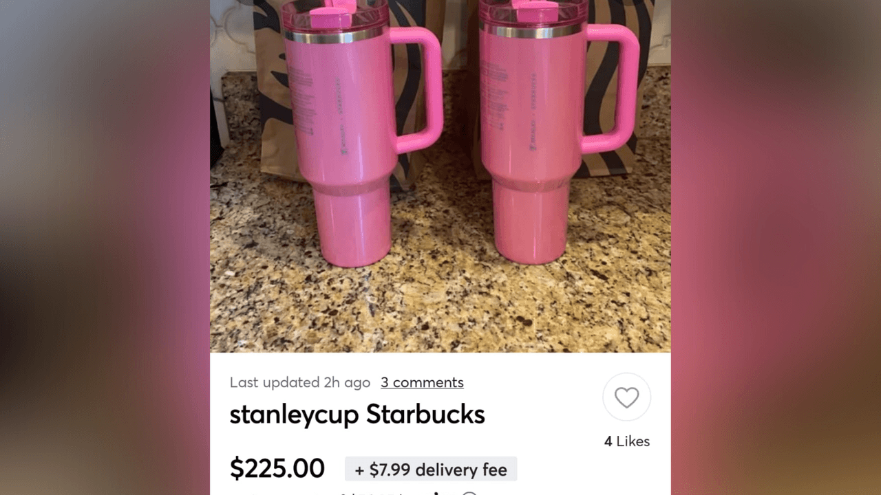 En plataformas de redes sociales, como Facebook Marketplace, Mercari y Offerup, varias personas estaban revendiendo estos vasos hasta a $225.