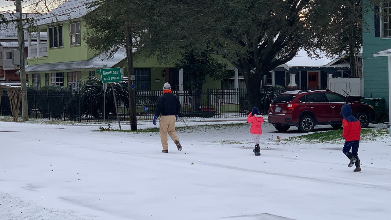 Eventos naturales como la tormenta invernal, un huracán o tornados, pueden servir estos equipos para estar preparados.