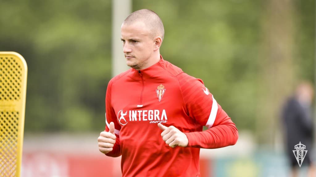 Jugador ucraniano: "Quiero ir a la guerra, pero no sé cómo disparar"