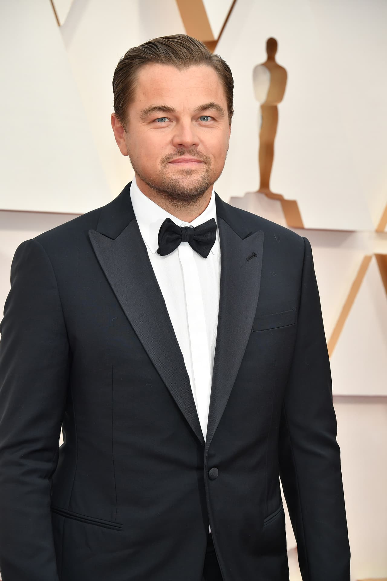 Cuando 
<a href="https://parade.com/448240/dotsonrader/leonardo-dicaprio-man-of-the-world/3/" target="_blank">le preguntaron</a> si creía en el matrimonio en 2016 dijo que podría pasar pero era algo que no se podía presagiar. "No puedes planearlo. Sólo va a pasar cuando pase”.