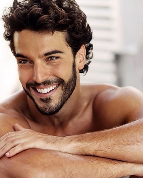 Guto Salas es brasileño, por eso habían comentado que tendrían dos bodas, una en México y la otra en Brasil, de las cuales hasta el momento solo se ha realizado una.