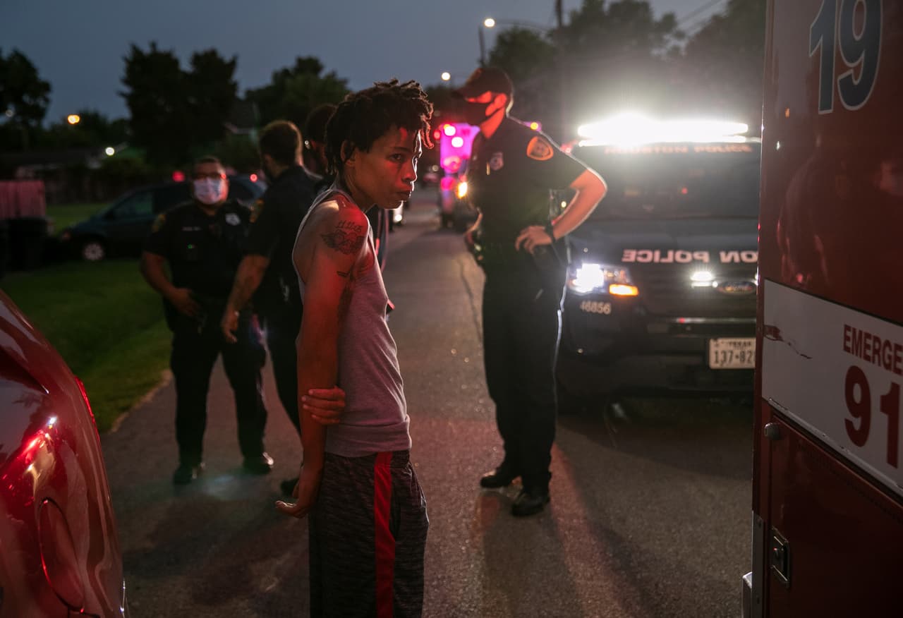 Si no se encuentra la subdivisión o el contrato, seleccione la subestación o la tienda más cercana.