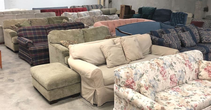 El condado de Tarrant brinda apoyo a la comunidad en transición de vivienda con muebles