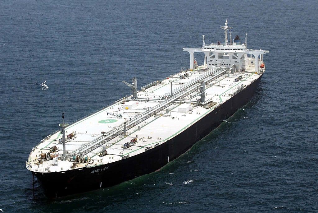 Para eludir las sanciones por Ucrania, los petroleros rusos están desapareciendo de los sistemas de rastreo marítimo