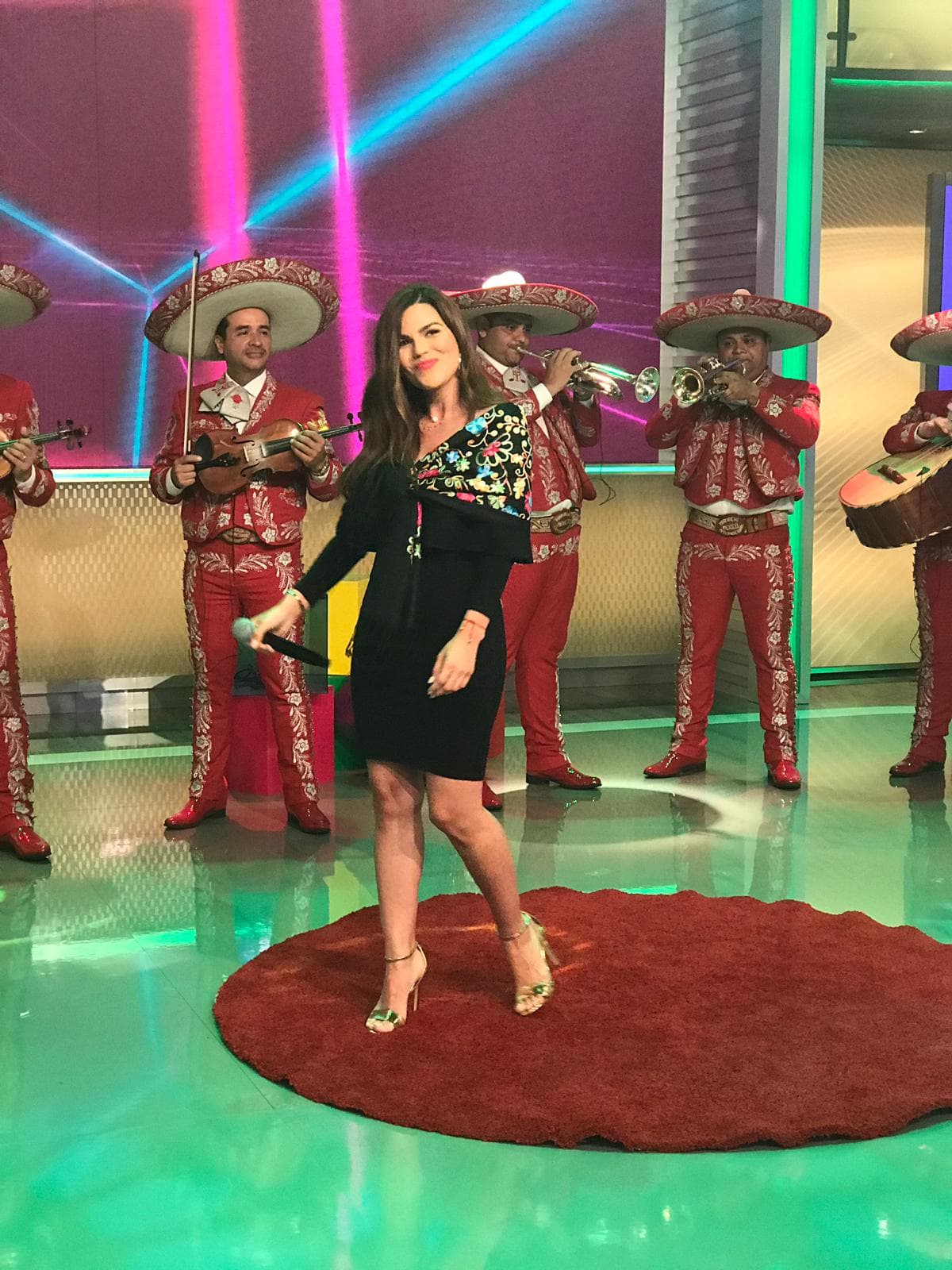 La actuación de Karina fue aplaudida en la línea de jueces y se postuló como una de los principales contrincantes.
<br>