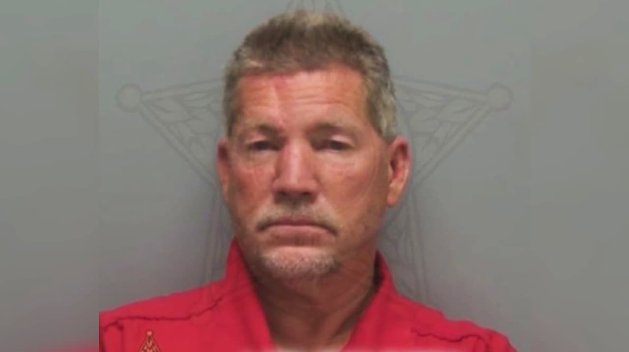 Hombre demanda a policías de Florida tras identificación errónea con IA