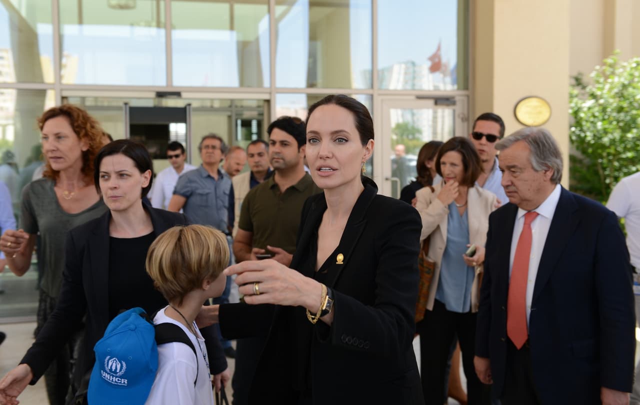 Son conocidas las actividades filántropas de Jolie.