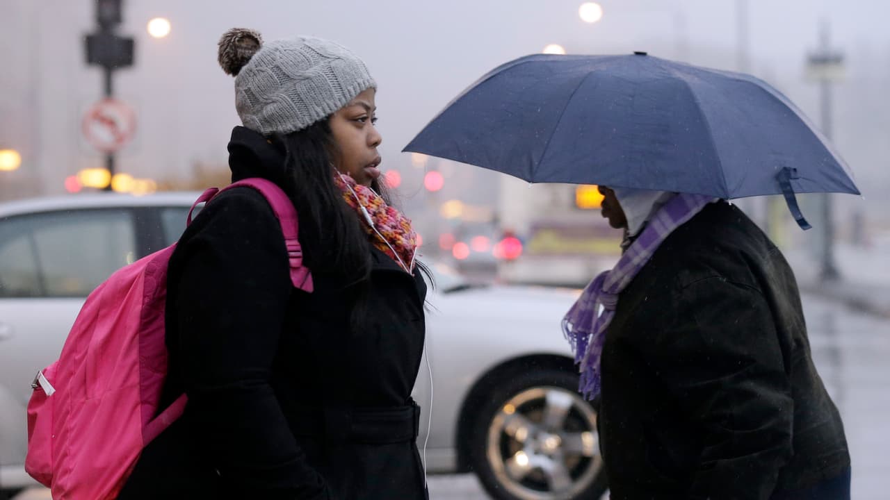 El resto de la semana nos podrían esperar posibilidades de días nublados, nieve y relámpagos, así como aumento de temperaturas