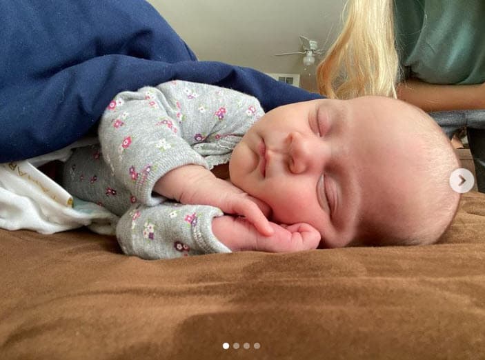 "
<b>Mis lágrimas de felicidad </b>son tan inmensas por tantos cambios tan radicales de vida, así como esta indescriptible emoción, amor, sentimientos que nunca había vivido por un ser", reconoció en Instagram ante lo que ha vivido en los últimos meses y cuyo colofón es la llegada de su nieta. 
<br>