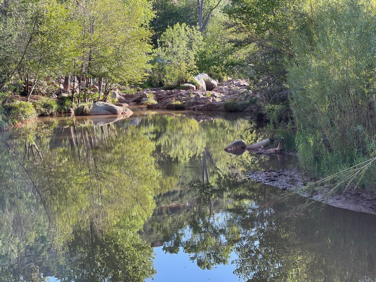 Water Wheel Falls es un sendero de ida y vuelta de 1.6 millas muy visitado ubicado cerca de Payson, Arizona.