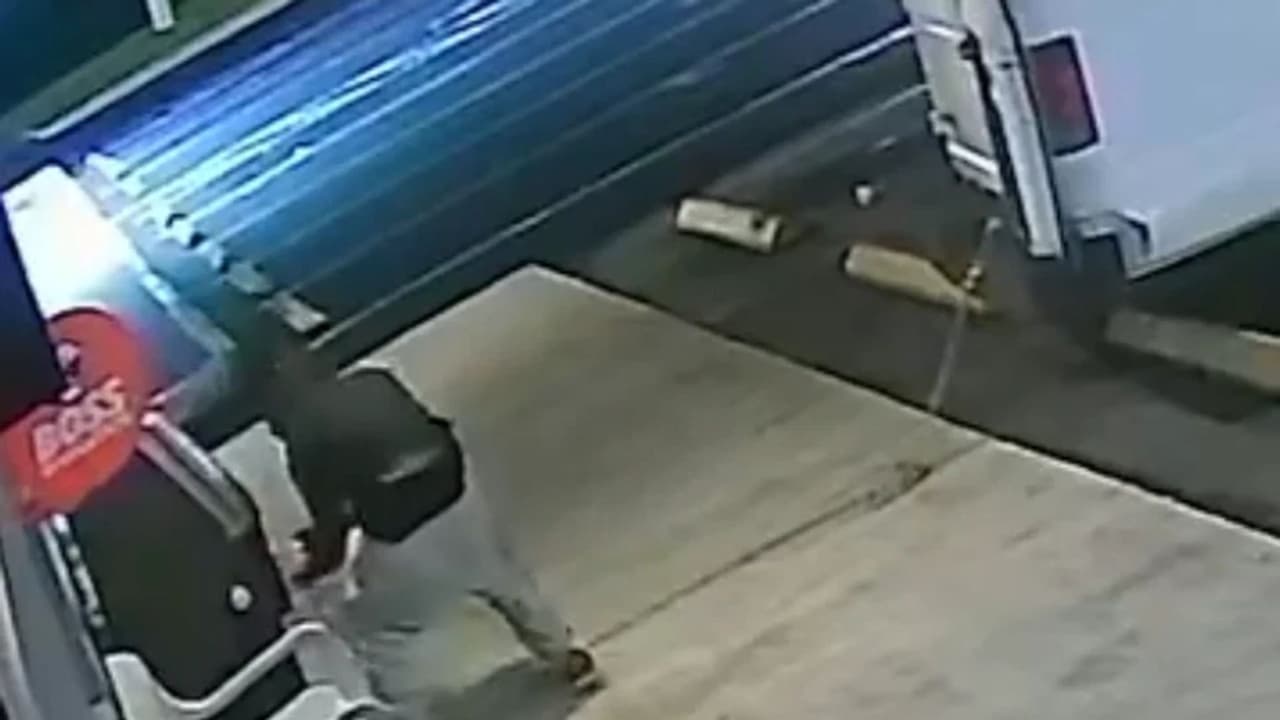 Así robaban cajeros en Orlando usando camionetas de iglesias; policía detuvo a tres