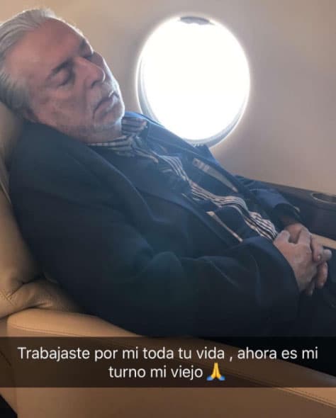 El intérprete de 'Ginza' siempre ha mostrado su gratitud con su progenitor, pues además fue su representante durante 13 años.