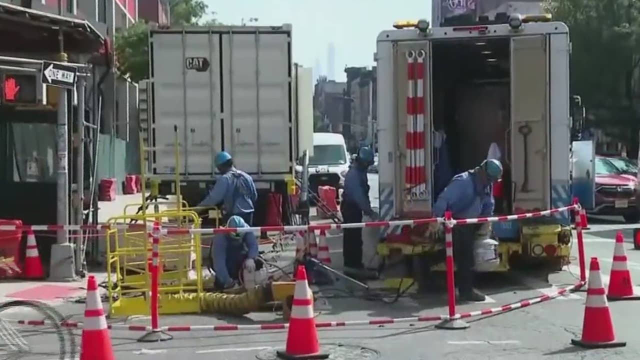 Redadas de ICE reducen la fuerza laboral y provocan retrasos en la construcción